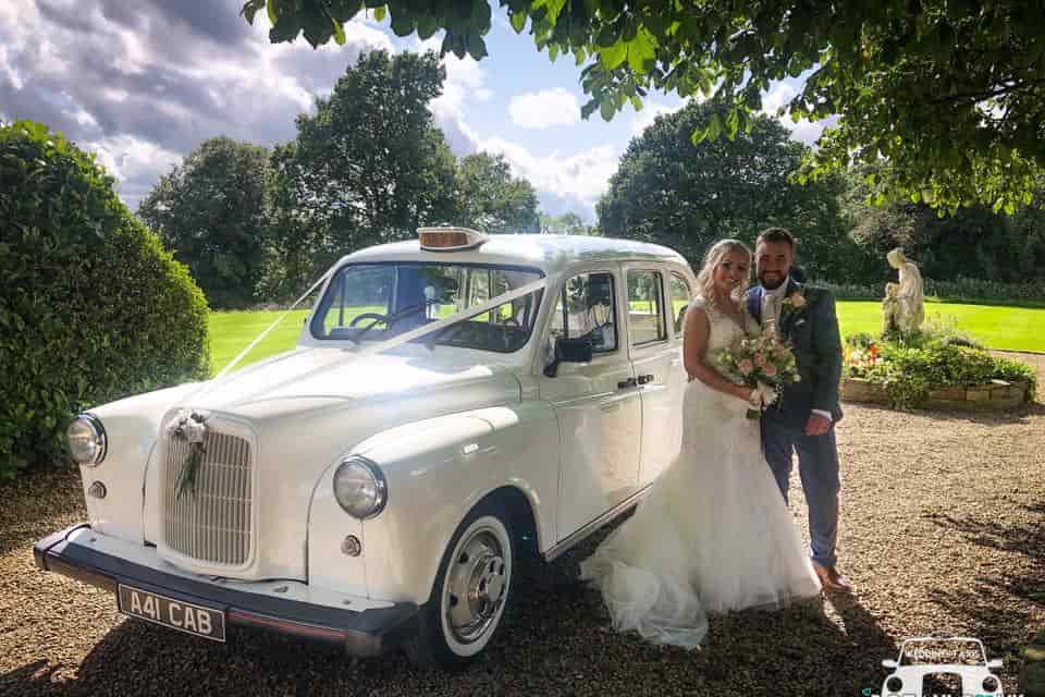 Hire a Southeast London Taxi as Your Wedding Car